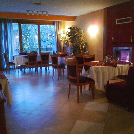 Family Hotel Sonata Samokov Ngoại thất bức ảnh