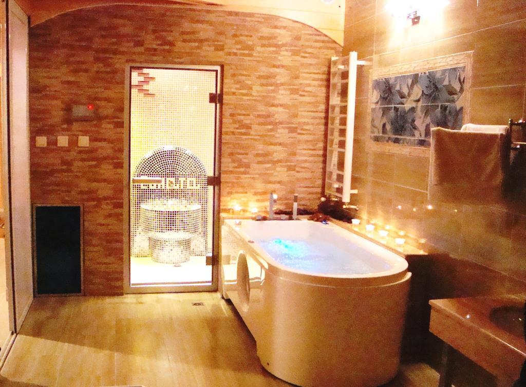 Family Hotel Sonata Samokov Ngoại thất bức ảnh