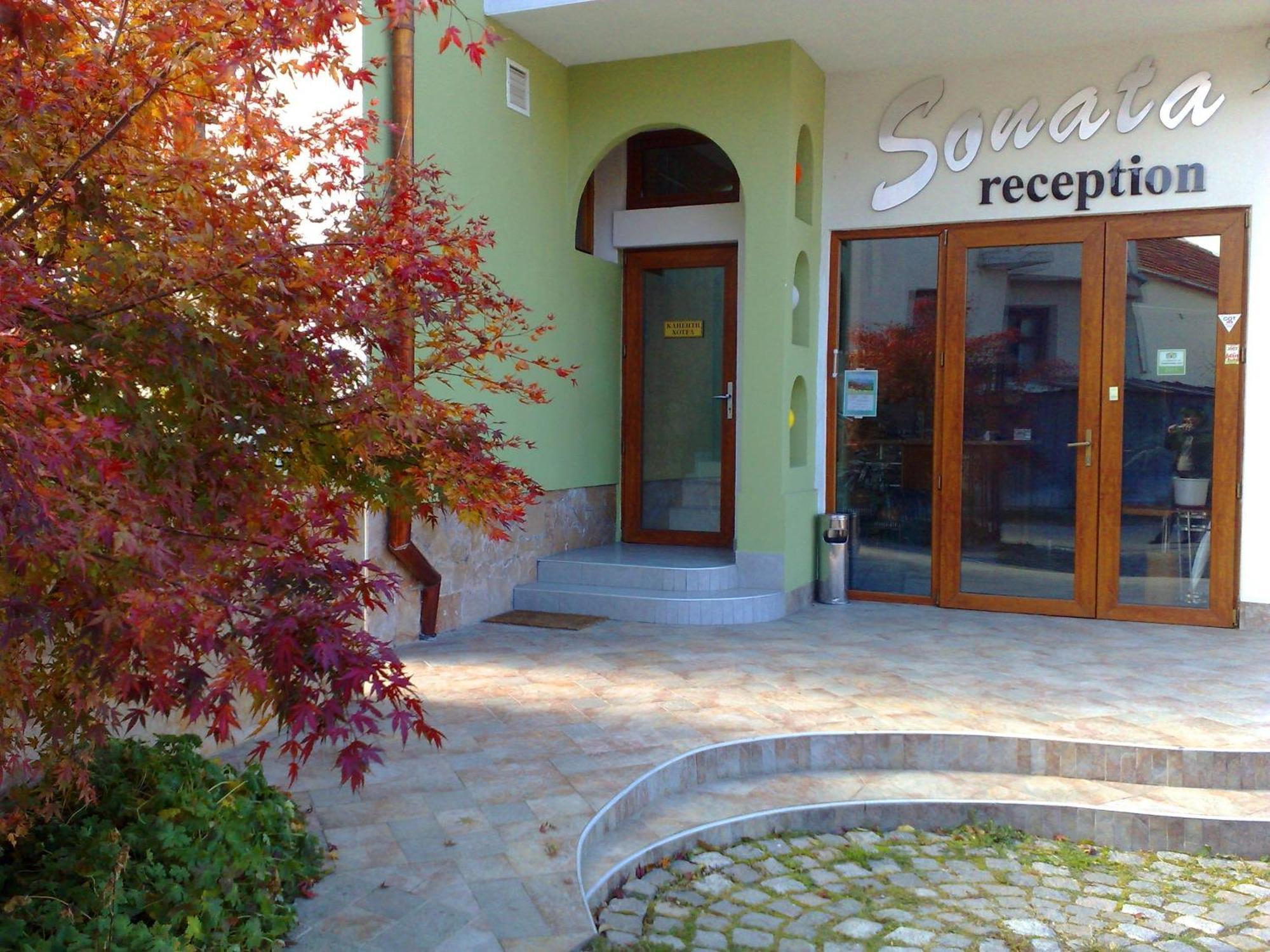 Family Hotel Sonata Samokov Ngoại thất bức ảnh