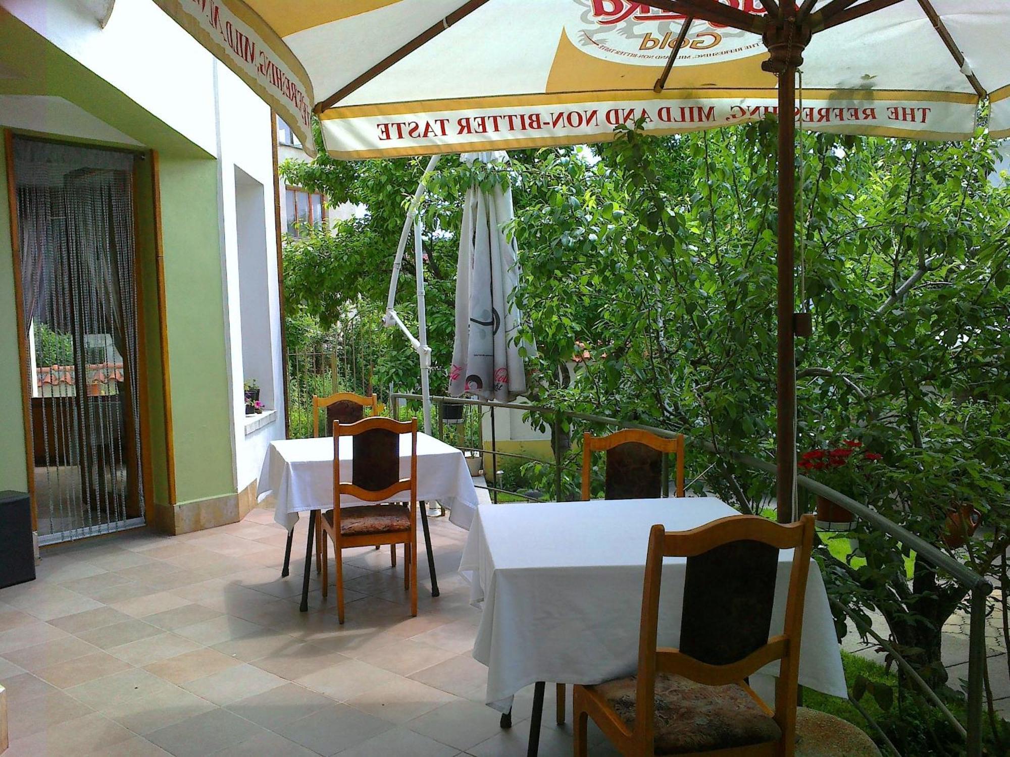 Family Hotel Sonata Samokov Ngoại thất bức ảnh