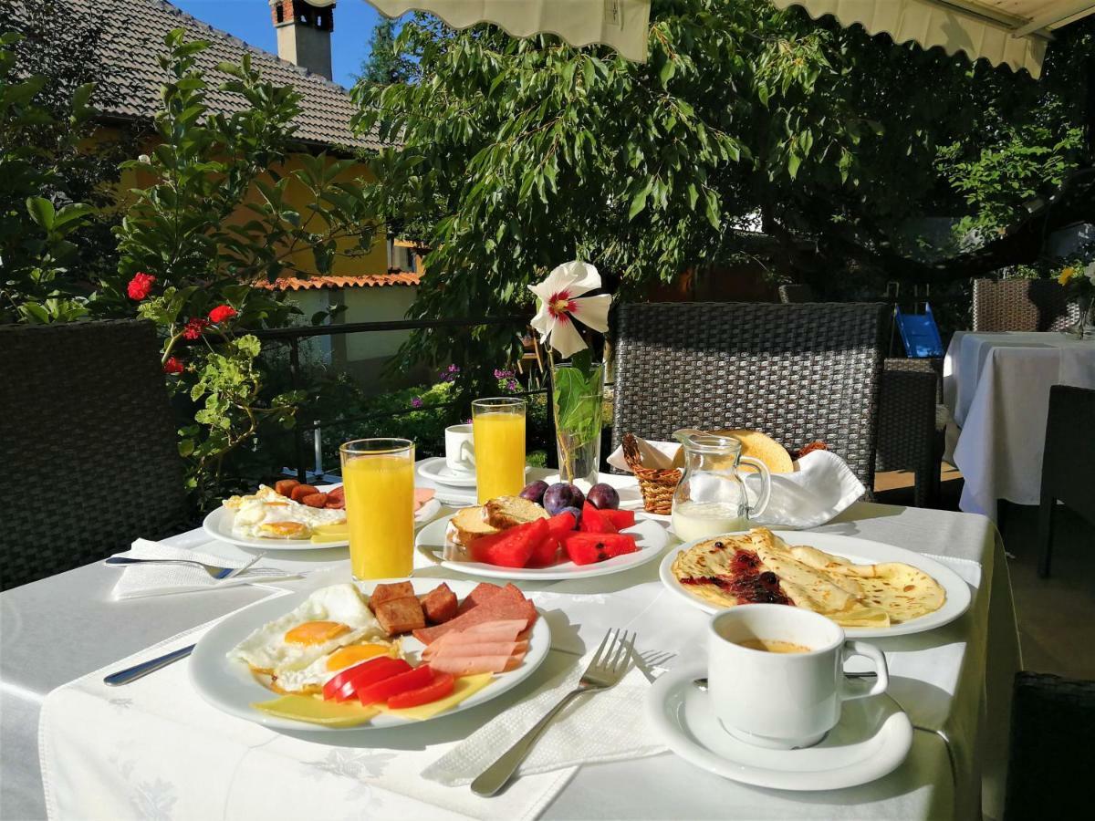 Family Hotel Sonata Samokov Ngoại thất bức ảnh